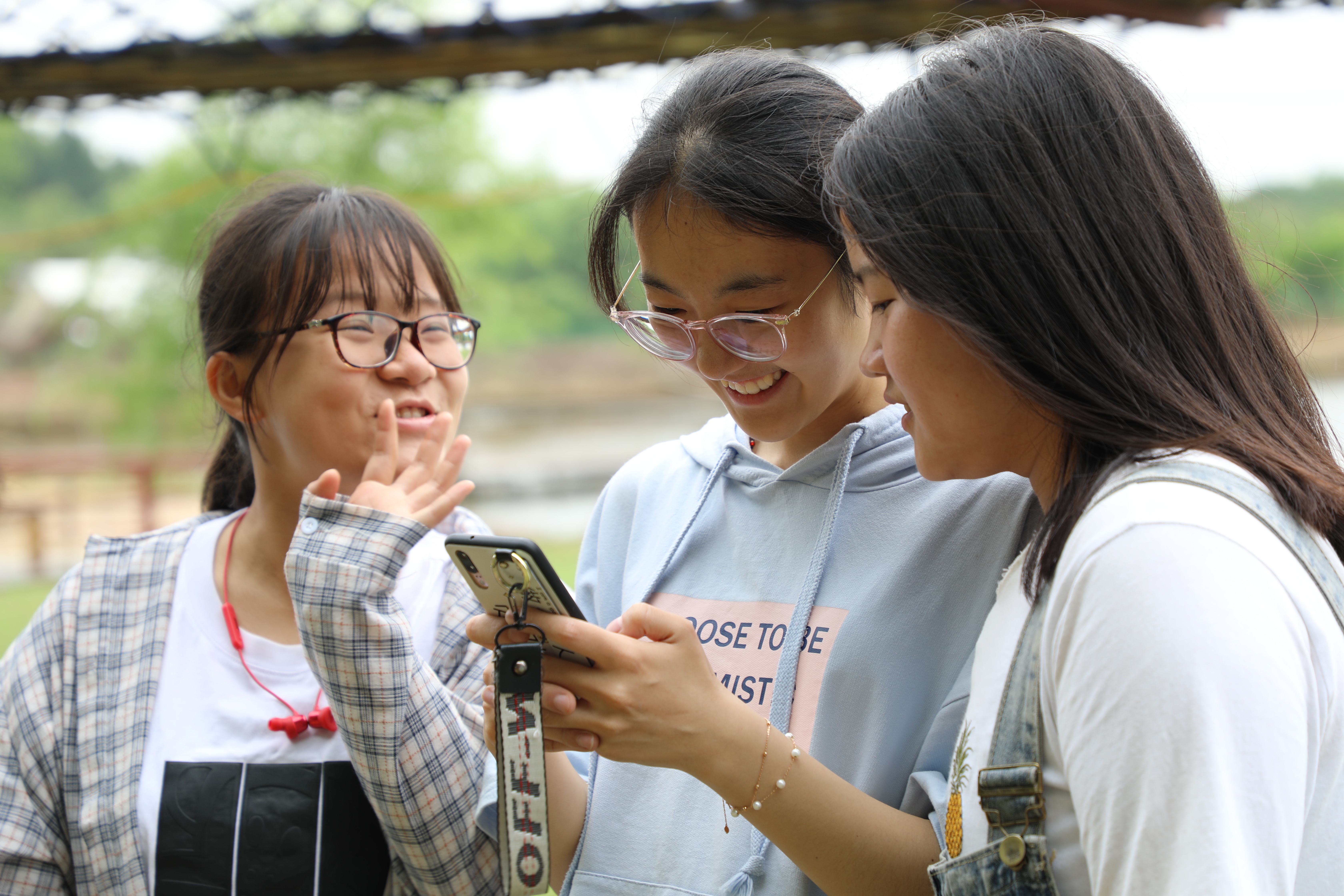 分享喜悦.JPG 分享喜悦.JPG