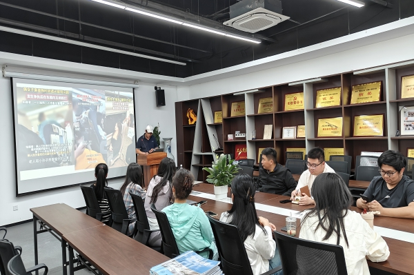 图片2.jpg 图片2.jpg